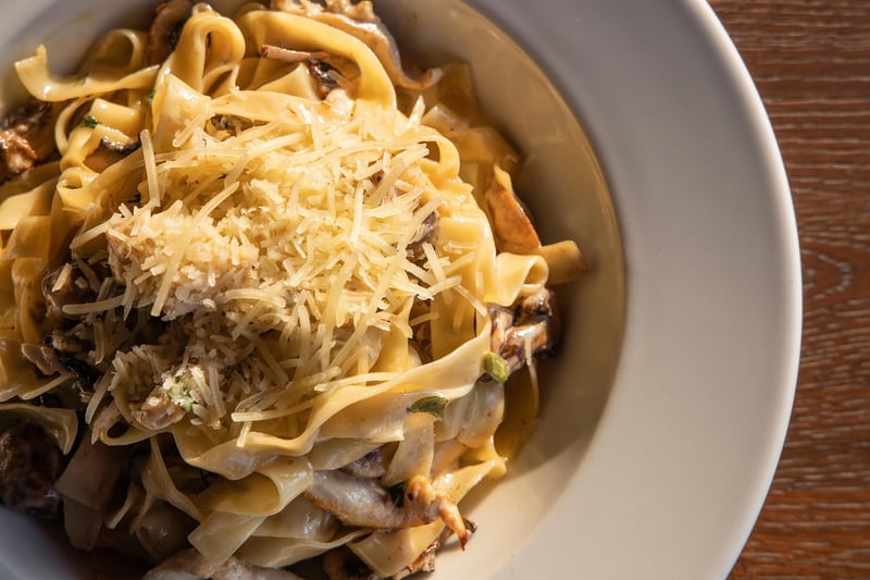 Creamy Chicken Alfredo Pasta
